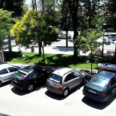 ארנחואז Hostal Santa Marta מראה חיצוני תמונה